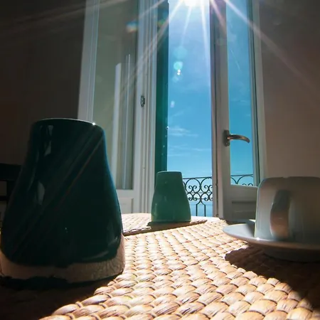 Le Finestre Sul Mare Bed & Breakfast Tarente