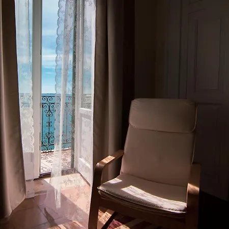 Le Finestre Sul Mare Bed & Breakfast