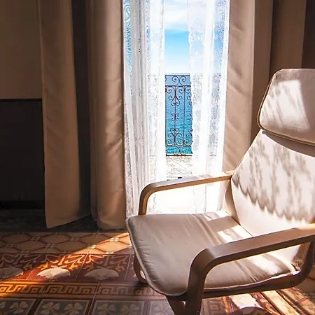 Le Finestre Sul Mare Bed & Breakfast Taranto